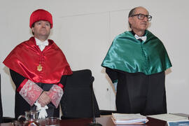 Investidura como Doctor "Honoris Causa" de D. Vicenç Navarro por la Universidad de Málaga. Paraninfo. Diciembre de 2009