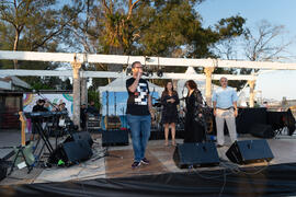 Presentación. Festival solidario en los Baños del Carmen. Cursos de Verano de la Universidad de M...