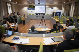 Intervención de Luis Eduardo González. XI Reunión Anual de Vicerrectores de Administración y Finanzas. Edificio del Rectorado. Septiembre de 2015