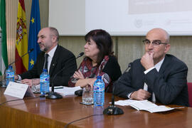 Eugenio Luque presenta a Cristina Narbona. XI Jornadas Andaluzas de Enseñanza de Economía. Facult...