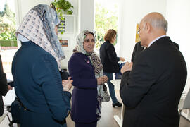 Hissa Al-Otaiba en la inauguración de la Oficina de la Universidad de Sharjah, Emiratos Árabes. J...