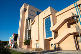 Edificio del Instituto de Investigación y Biblioteca de I+D. Campus de Teatinos. Diciembre de 2020