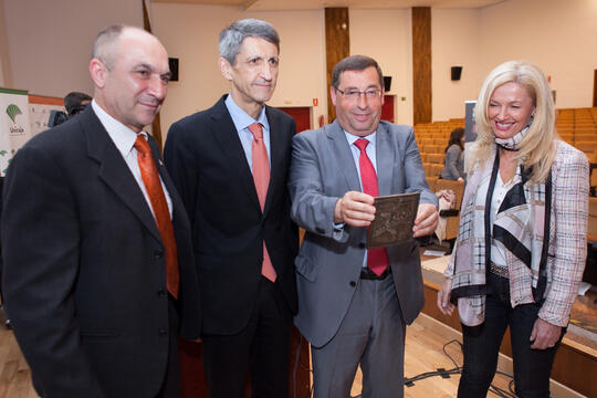 Open original Digital object