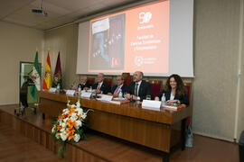 Mesa presidencial. Presentación de la memoria del 50 Aniversario de la Facultad de Económicas. Fa...