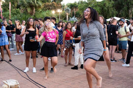 Welcome to UMA. Bienvenida a los alumnos de intercambio internacional de la Universidad de Málaga. Jardín botánico. Octubre de 2019