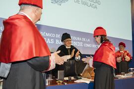 Investidura de Emilia Casas Baamonde como Doctora "Honoris Causa" por la Facultad de De...