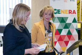 Susana Cabrera presenta a María Teresa Fernández de la Vega. Clausura del programa "Genera&q...