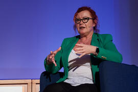 "Dialogando" con Clara Grima. Escuela de Ingenierías Industriales de la Universidad de Málaga. Mayo de 2024