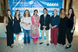 Foto de grupo previa a la cena de gala con motivo del Campeonato del Mundo Universitario de Balon...