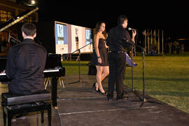 Actuación del grupo universitario "Good & Jazz". Inauguración del Campeonato Mundia...