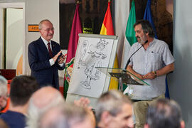 Francisco de la Torre y Ángel Idígoras en la inauguración de su mural en la Facultad de Ciencias Económicas y Empresariales de la Universidad de Málaga. Campus de El Ejido. Junio de 2022