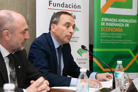 XIII Jornadas Andaluzas de Enseñanza de Economía. Facultad de Ciencias Económicas y Empresariales...