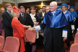 Investidura como Doctor "Honoris Causa" de Hans-Dieter Wienberg por la Facultad de Cien...