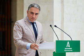 Elías Bendodo. Inauguración de la exposición "Eugenio Chicano Siempre". Museo de Málaga...