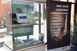 Exposición "Libros y luz para el tercer milenio". Biblioteca General. Abril 2015