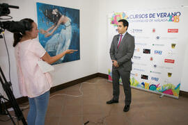 Entrevista a Manuel Vázquez Martín en photocall. Curso "Un siglo de la Asamblea de Ronda&quo...