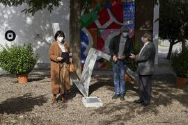 Inauguración de la escultura "Zigzag en aluminio", de Robert Harding. Contenedor Cultur...