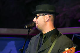 Actuación del grupo musical "Mochingo Blues Band". Welcome to UMA. Bienvenida a los alumnos de intercambio internacional de la Universidad de Málaga. Jardín botánico. Octubre de 2017