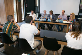 Mesa redonda: «Presente y futuro del periodismo deportivo. Valores y comunicación». Curso "C...