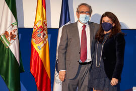 Toma de posesión de María José Bentabol Manzanares como nueva profesora titular del Área de Cristalografía y Mineralogía de la Universidad de Málaga. Paraninfo. Diciembre de 2021