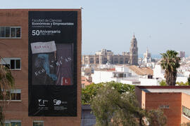 Cartel del 50 Aniversario de la Facultad de Económicas. Facultad de Ciencias Económicas y Empresariales, Campus de El Ejido. Mayo de 2015