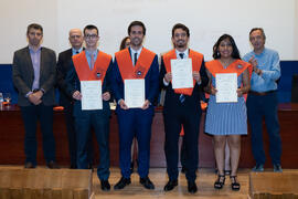 Grupo de alumnas y alumnos. Graduación de Másters de la Facultad de Ciencias Económicas y Empresa...