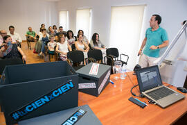 Taller transversal "Descubre #tuCIENxCIEN". Cursos de Verano de la Universidad de Málag...