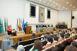 Francisco José Palma Molina en la imposición de la Medalla de Oro de la Universidad de Málaga a A...