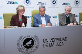 Cécile Rougier-Vidal, Juan Antonio García Galindo y Francisco Carrillo. Presentación del libro "Celebración de París: Lugares y gentes". Edificio del Rectorado. Octubre de 2017
