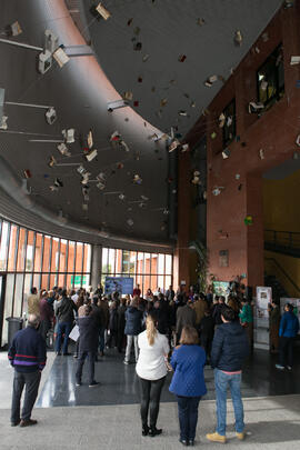 Presentación de la instalación "Biblioteca de Babel XIII", de José Ignacio Díaz Rábago....