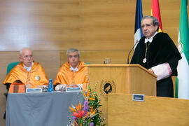 José Ángel Narváez en la investidura como Doctor "Honoris Causa" de José Emilio Navas p...