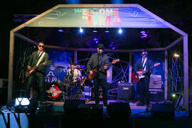 Actuación del grupo musical "Mochingo Blues Band". Welcome to UMA. Bienvenida a los alumnos de intercambio internacional de la Universidad de Málaga. Jardín botánico. Octubre de 2017