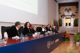 Imposición de la Medalla de Oro de la Universidad de Málaga a la Universidad de Granada. Paraninfo. Diciembre de 2016