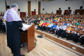 José Miguel Rodríguez Santos expone la Lección Inaugural en la Apertura del Curso Académico 2015/2016 de la Universidad de Málaga. Paraninfo. Septiembre de 2015